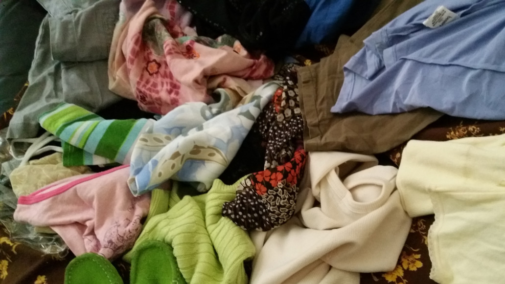 衫 clothes